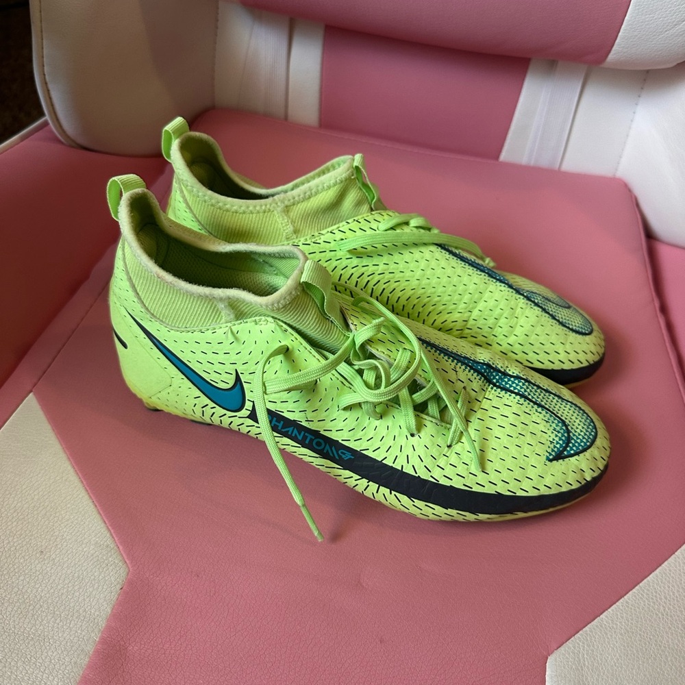 Nike Phantom Lime Green Soccer Shoes